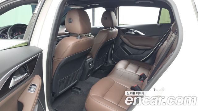 Infiniti Q30 2019 — photo 16