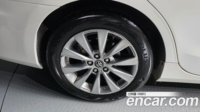 Toyota Camry 2016 — photo 5