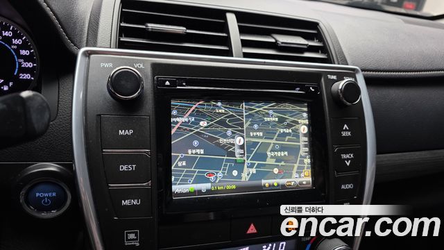 Toyota Camry 2016 — photo 20