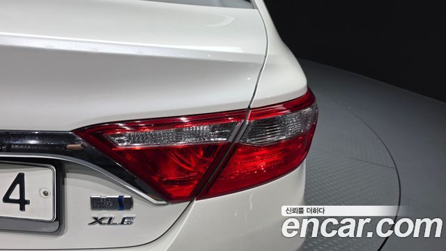 Toyota Camry 2016 — photo 9