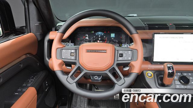 Land Rover Defender 2025 — photo 13