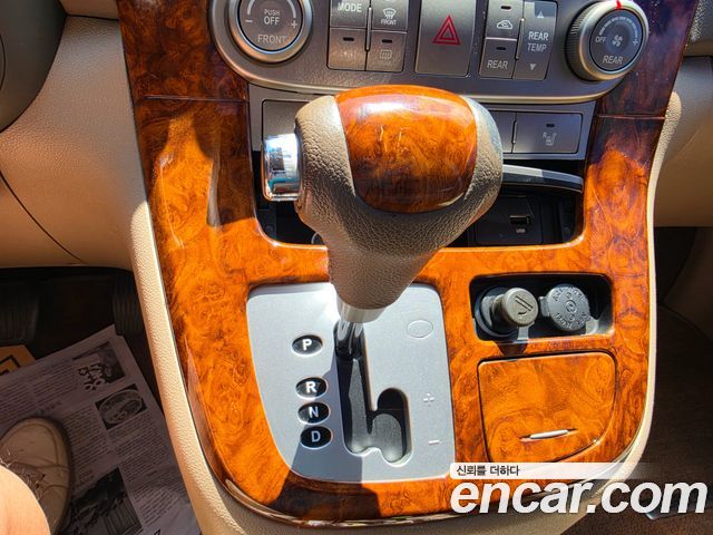 Kia Canival 2012 — photo 9