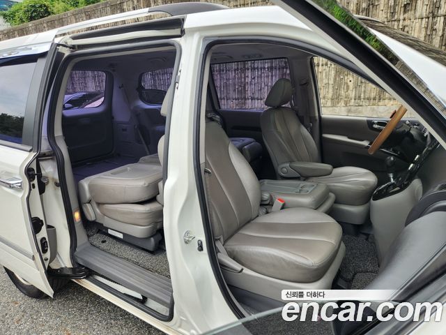 Kia Canival 2014 — photo 7