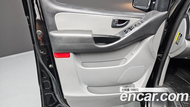 Hyundai Starex 2019 — photo 14