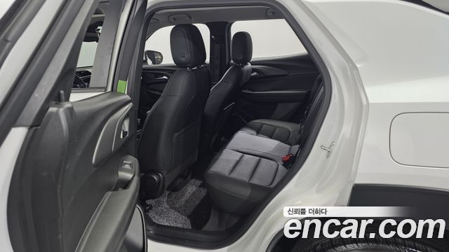 Chevrolet Korea Trailblazer 2021 — photo 17