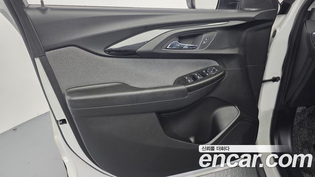 Chevrolet Korea Trailblazer 2021 — photo 14