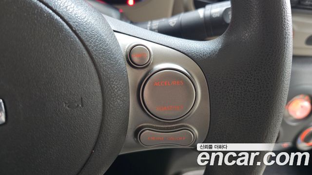 Nissan Cube 2011 — photo 14