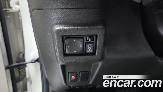 Nissan Cube 2011 — photo 15