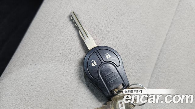 Nissan Cube 2011 — photo 16