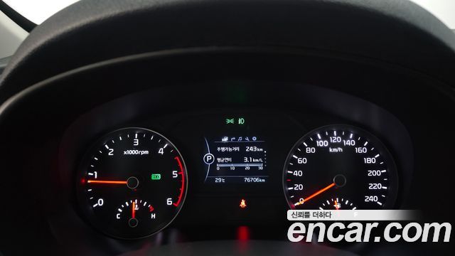 Kia Sportage 2016 — photo 8