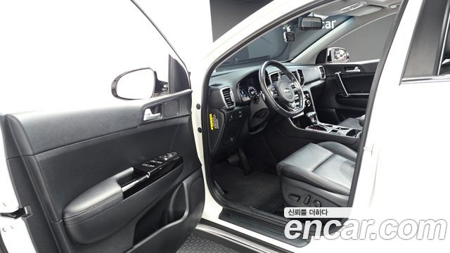 Kia Sportage 2016 — photo 10