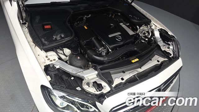Mercedes-Benz E-Class 2019 — photo 6
