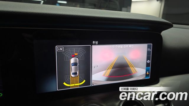 Mercedes-Benz E-Class 2019 — photo 21