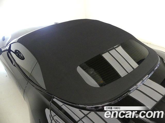 Aston Martin DB11 2022 — photo 19