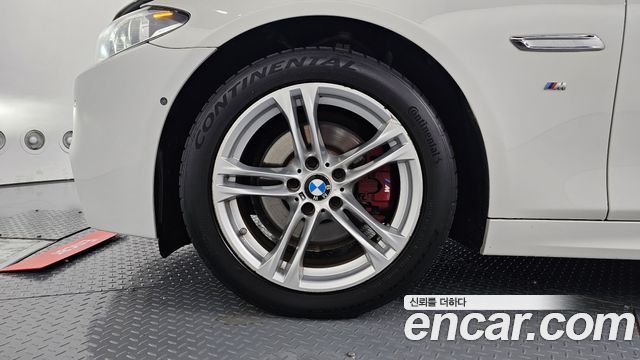 BMW 5-Series 2016 — photo 5