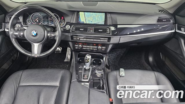BMW 5-Series 2016 — photo 10