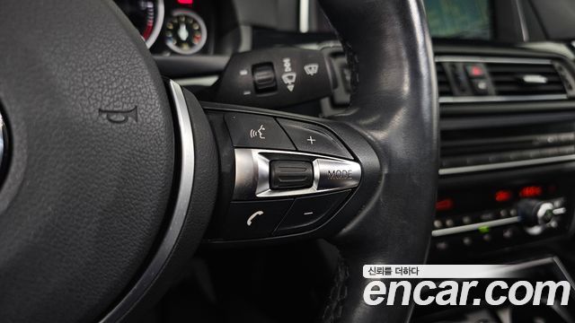BMW 5-Series 2016 — photo 23
