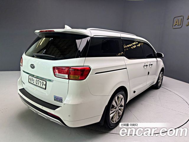 Kia Canival 2016 — photo 5