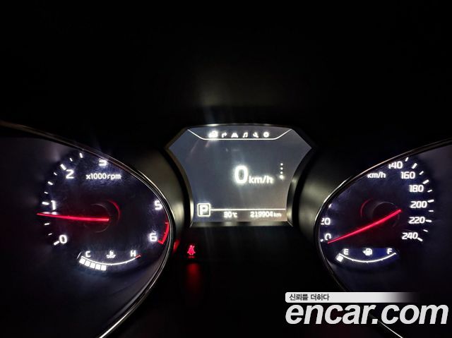 Kia Canival 2016 — photo 14