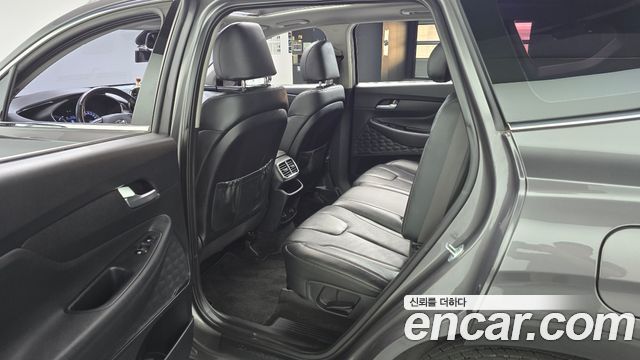 Hyundai Santafe 2019 — photo 17