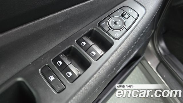 Hyundai Santafe 2019 — photo 27