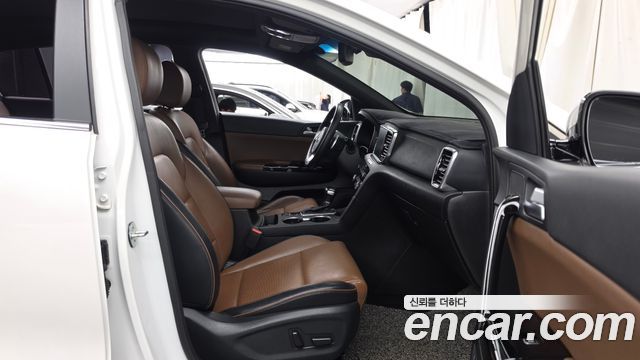 Kia Sportage 2019 — photo 11