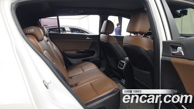 Kia Sportage 2019 — photo 12