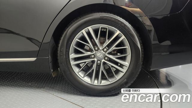 Hyundai Grandeur 2017 — photo 7