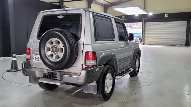 Hyundai Galloper 2002 — photo 2