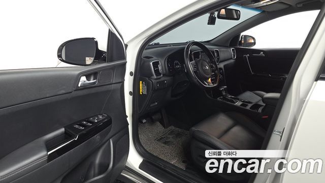 Kia Sportage 2018 — photo 10