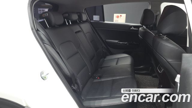 Kia Sportage 2018 — photo 12