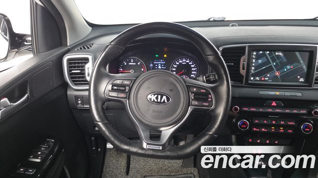 Kia Sportage 2018 — photo 13