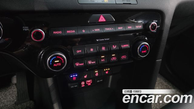 Kia Sportage 2018 — photo 16