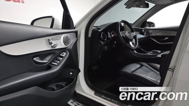 Mercedes-Benz GLC-Class 2018 — photo 13