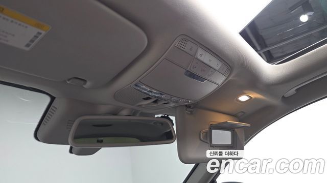 Mercedes-Benz GLC-Class 2018 — photo 25