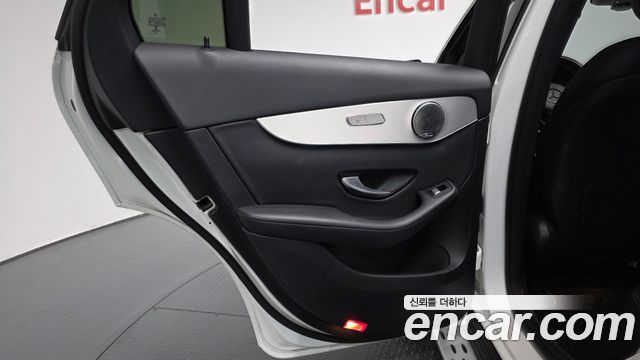 Mercedes-Benz GLC-Class 2018 — photo 15