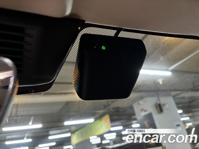 Land Rover Discovery Sport 2023 — photo 14