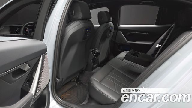 BMW 5-Series 2026 — photo 17