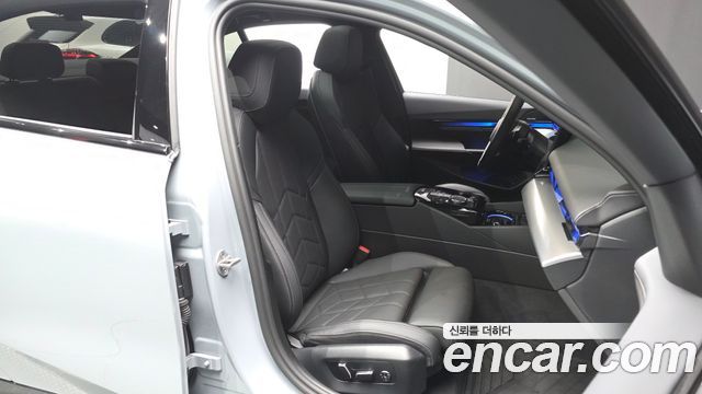 BMW 5-Series 2026 — photo 16