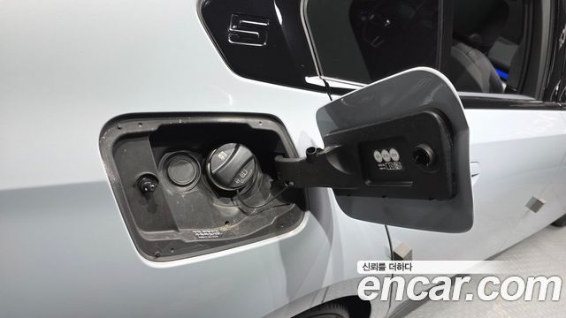 BMW 5-Series 2026 — photo 29