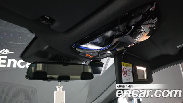 BMW 5-Series 2026 — photo 36