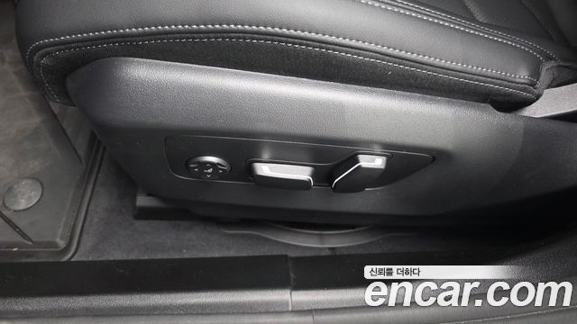 BMW 5-Series 2026 — photo 37