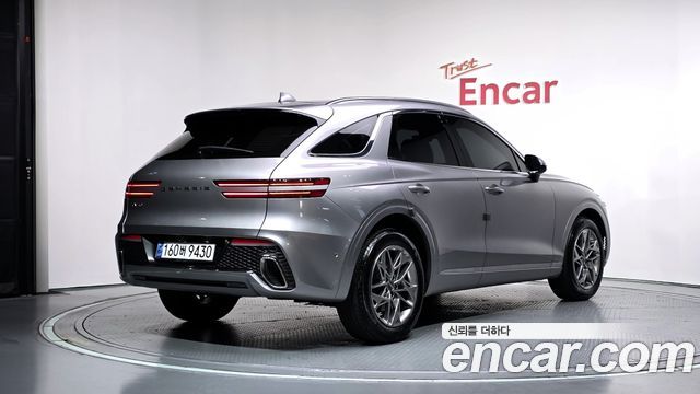 Genesis GV70 2021 — photo 2