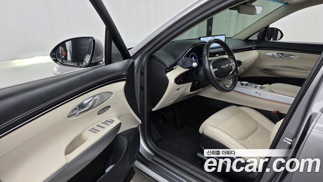 Genesis GV70 2021 — photo 13