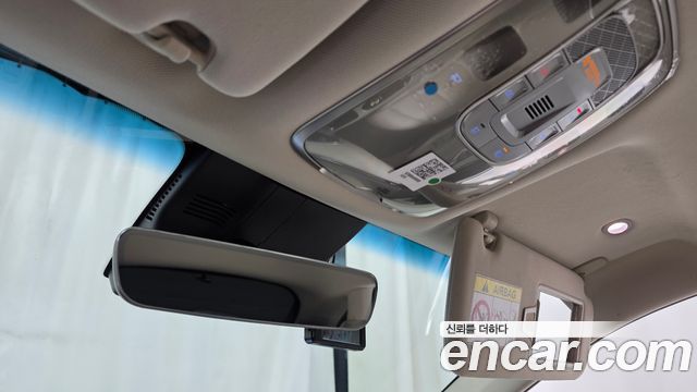 Genesis GV70 2021 — photo 23