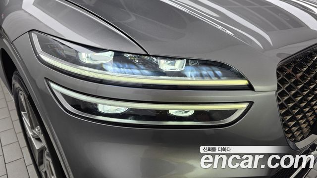 Genesis GV70 2021 — photo 8