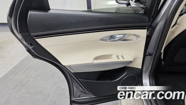 Genesis GV70 2021 — photo 15