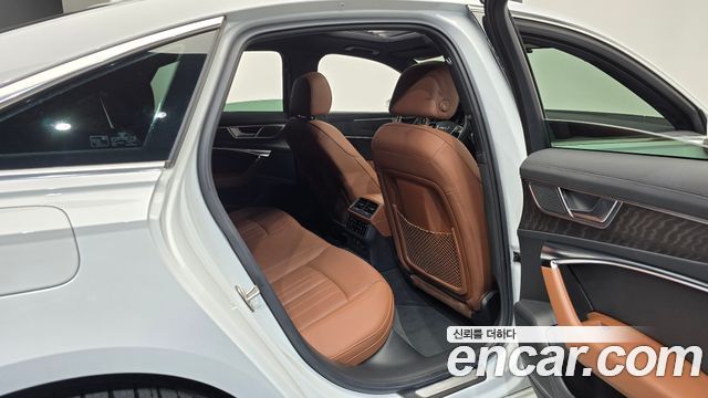 Audi A6 2023 — photo 17