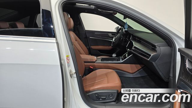 Audi A6 2023 — photo 16