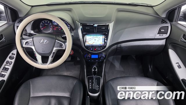 Hyundai Accent 2014 — photo 10